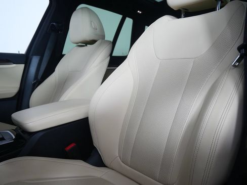 Used 2023 BMW X3 sDrive30i w/ Premium Package w/ZPA RWD image 9