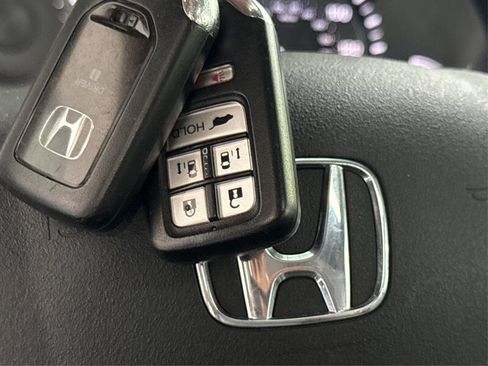Used 2014 Honda Odyssey Touring image 27