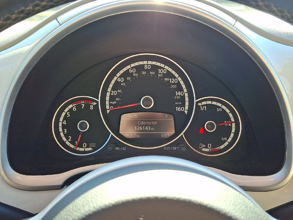 Used 2014 Volkswagen Beetle 2.5 FWD image 19
