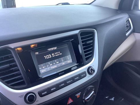 Used 2022 Hyundai Accent SE FWD image 17