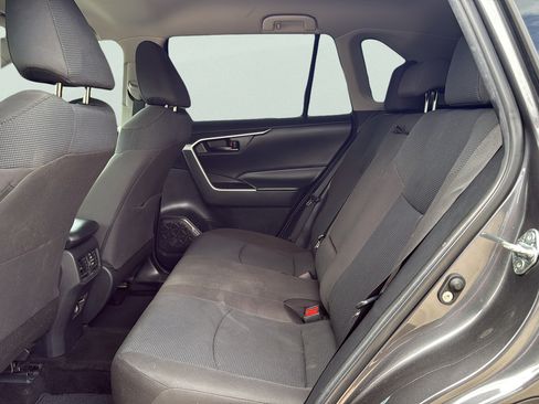Used 2023 Toyota RAV4 LE FWD image 14