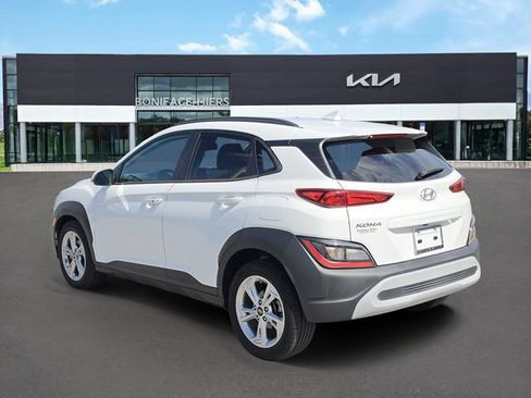 Used 2022 Hyundai Kona SEL FWD image 3