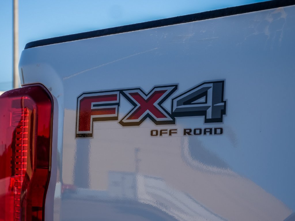 Used 2025 Ford F250 XLT w/ FX4 Off-Road Package AWD/4WD image 12