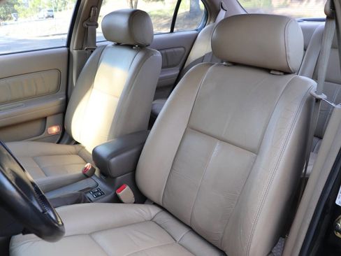 Used 1997 Nissan Maxima GXE FWD image 14