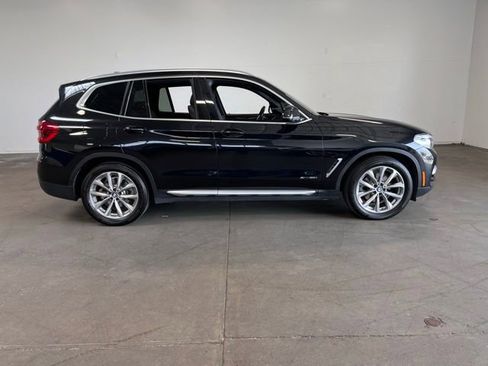 Used 2018 BMW X3 xDrive30i image 2