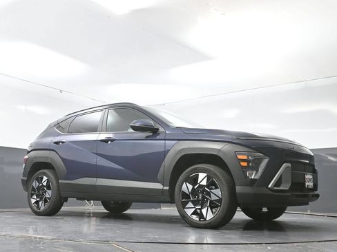 Used 2025 Hyundai Kona SEL AWD/4WD image 25