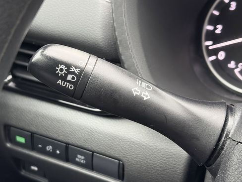 Used 2024 Nissan Sentra SV image 16