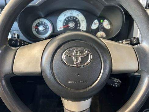 Used 2009 Toyota FJ Cruiser 4WD image 23