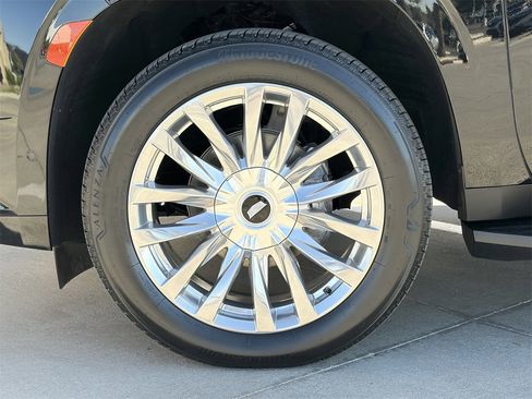 Certified 2023 Cadillac Escalade Premium Luxury w/ Performance Package image 10