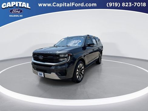 Certified 2025 Ford Expedition Max Platinum w/ Driver's Package AWD/4WD image 4