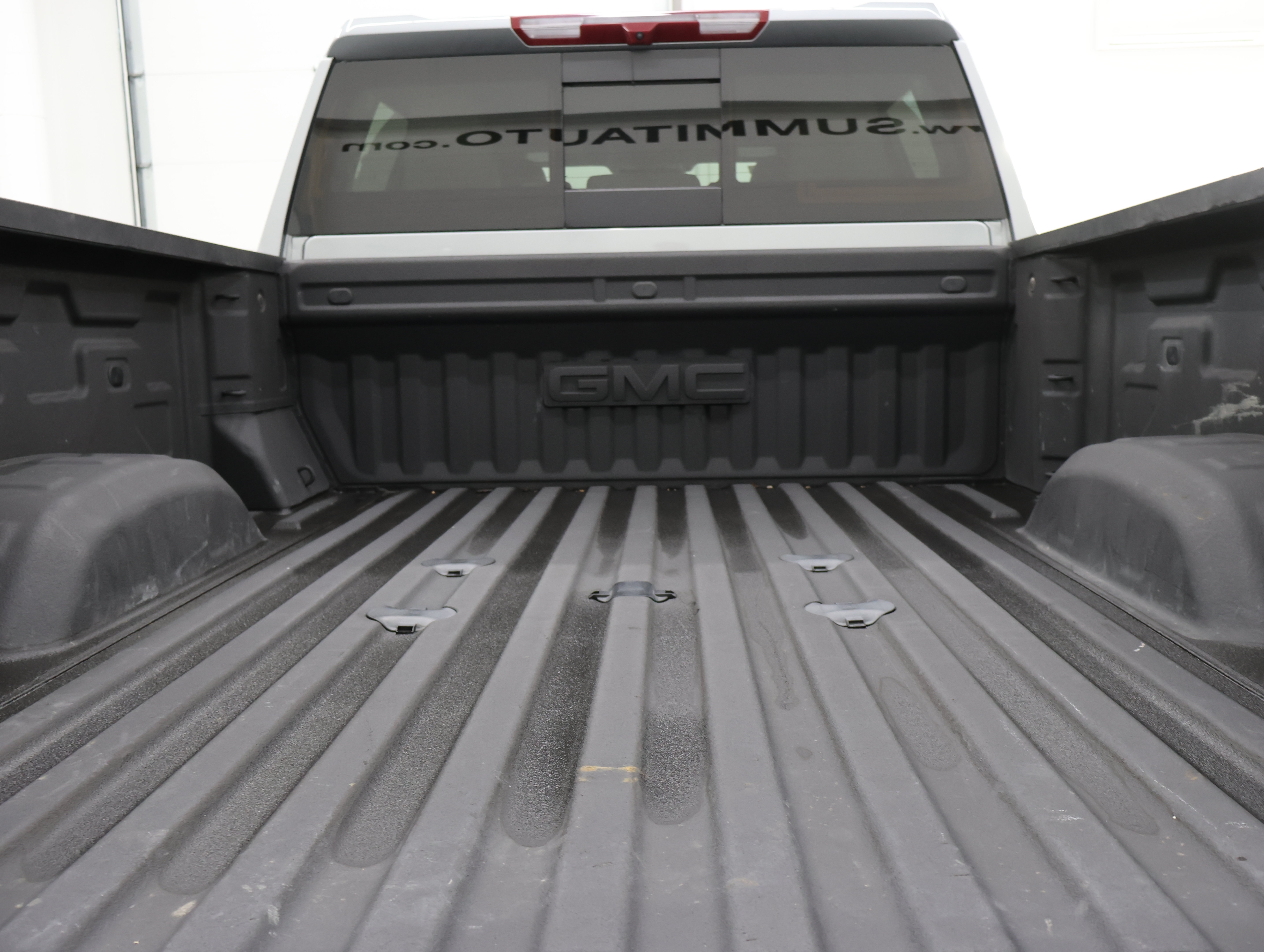 Used 2025 GMC Sierra 2500 SLT w/ SLT Premium Package AWD/4WD image 40