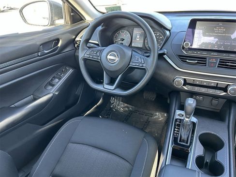 New 2025 Nissan Altima 2.5 S image 12