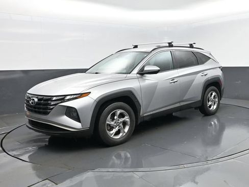 Used 2023 Hyundai Tucson SEL w/ Winter Package AWD/4WD image 1