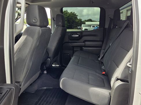 Used 2020 Chevrolet Silverado 1500 Custom w/ Custom Value Package RWD image 10