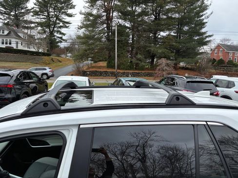 Used 2023 Toyota RAV4 XLE image 33