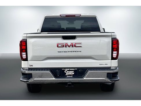 New 2026 GMC Sierra 1500 SLE image 4