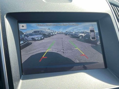 Used 2019 Ford Edge SEL w/ Equipment Group 201A AWD/4WD image 37