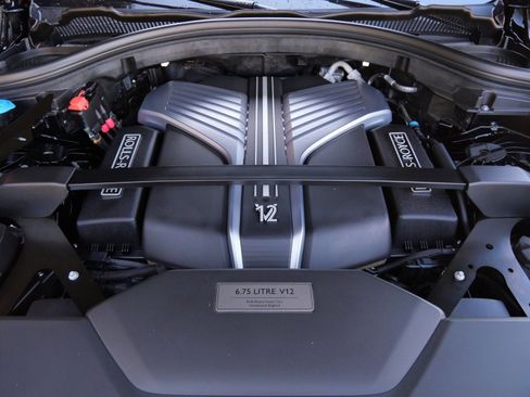 Certified 2024 Rolls-Royce Cullinan Black Badge image 34