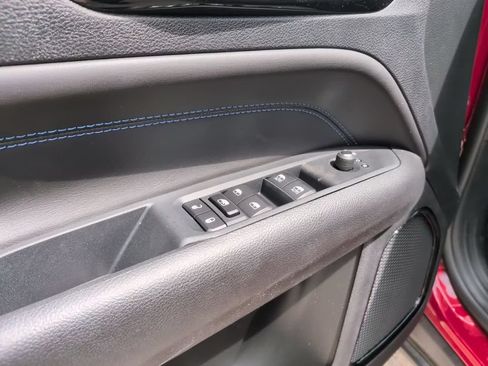 New 2026 Jeep Compass Latitude AWD/4WD image 19
