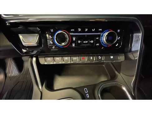 Used 2024 GMC Sierra 1500 Denali AWD/4WD image 14
