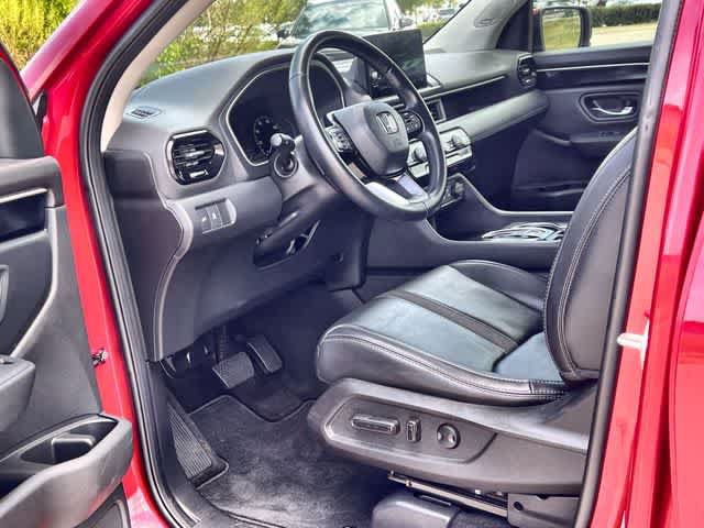Certified 2023 Honda Pilot Touring image 3