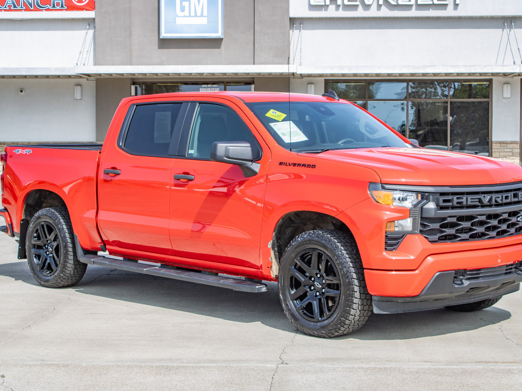 Used 2024 Chevrolet Silverado 1500 Custom w/ LPO, Dark Essentials Package AWD/4WD image 2
