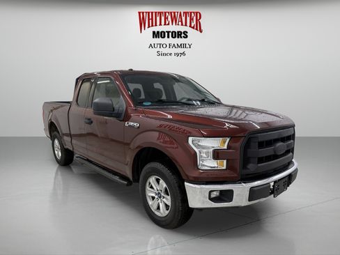 Used 2017 Ford F150 XLT w/ Trailer Tow Package image 5