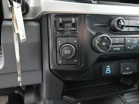 New 2026 Ford F350 XLT image 37