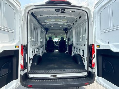 Certified 2024 Ford Transit 250 148 Medium Roof RWD image 32