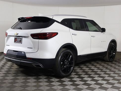 Used 2024 Chevrolet Blazer Premier w/ Enhanced Convenience Package FWD image 13