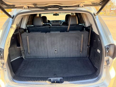 Used 2014 Toyota Highlander XLE FWD image 15