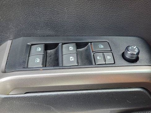 Used 2023 Toyota Tacoma SR5 w/ Technology Package RWD image 23