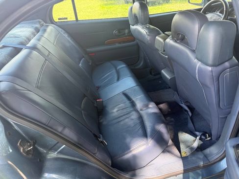 Used 2001 Buick Le Sabre Custom w/ Luxury Pkg FWD image 7