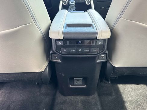 Used 2026 Toyota Grand Highlander AWD image 18