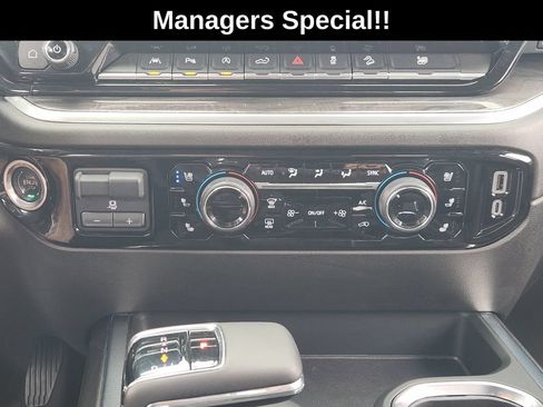Used 2024 Chevrolet Silverado 1500 LTZ AWD/4WD image 19