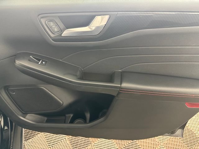 Used 2025 Ford Escape ST-Line AWD/4WD image 21