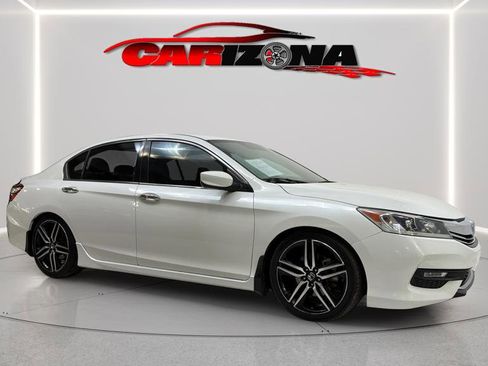 Used 2017 Honda Accord Sport image 13