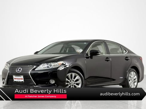 Used 2015 Lexus ES 300h w/ Navigation System Package FWD image 1