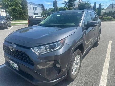 Used 2020 Toyota RAV4 XLE w/ Convenience Package AWD/4WD image 6