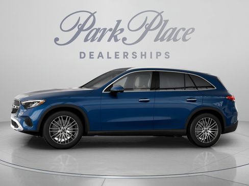 Certified 2026 Mercedes-Benz GLC 300 image 4