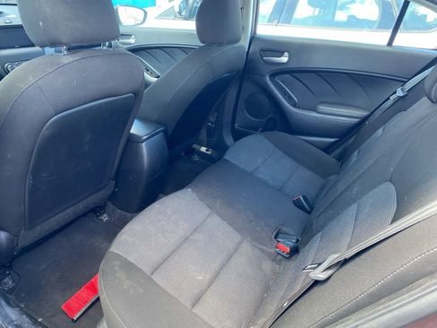 Used 2018 Kia Forte LX image 7