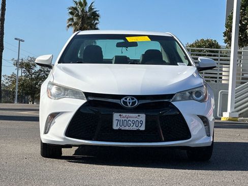 Used 2017 Toyota Camry SE image 7