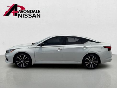 Certified 2022 Nissan Altima 2.5 SR FWD image 3