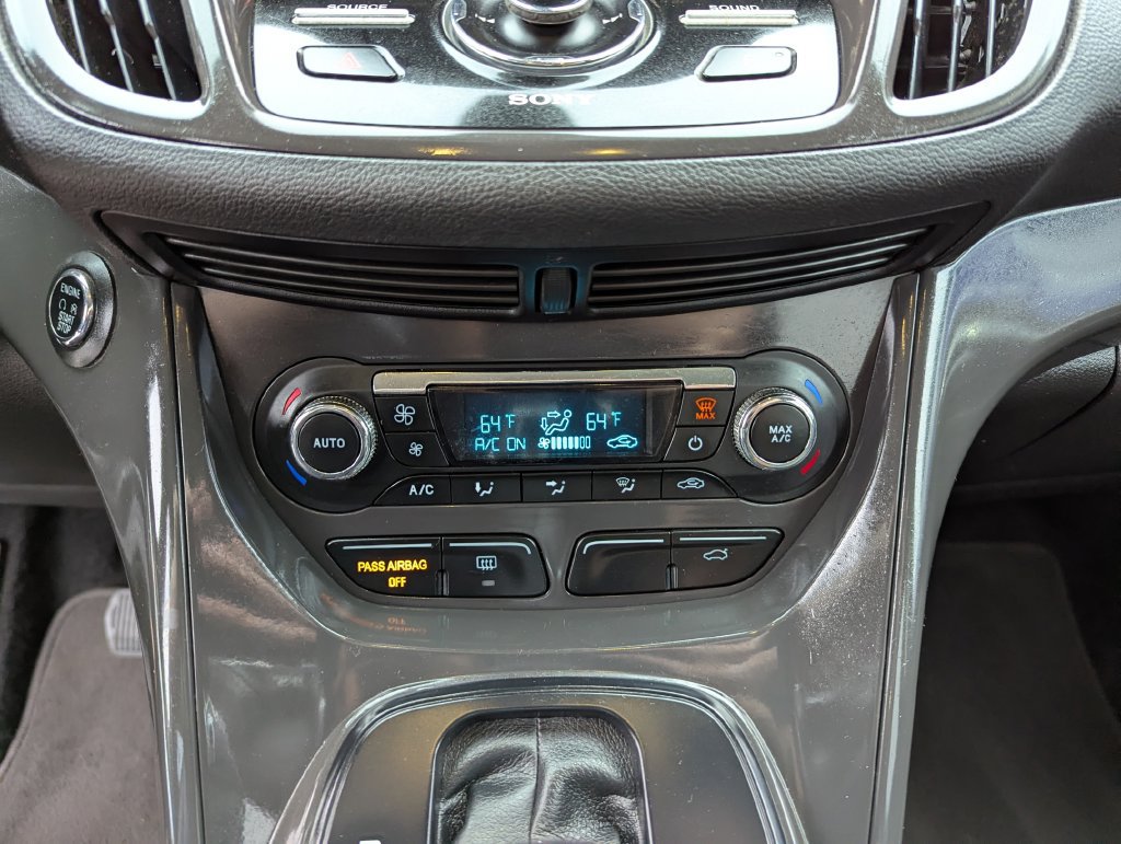 Used 2015 Ford Escape Titanium AWD/4WD image 23