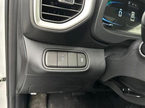 New 2026 Hyundai Venue SEL image 32