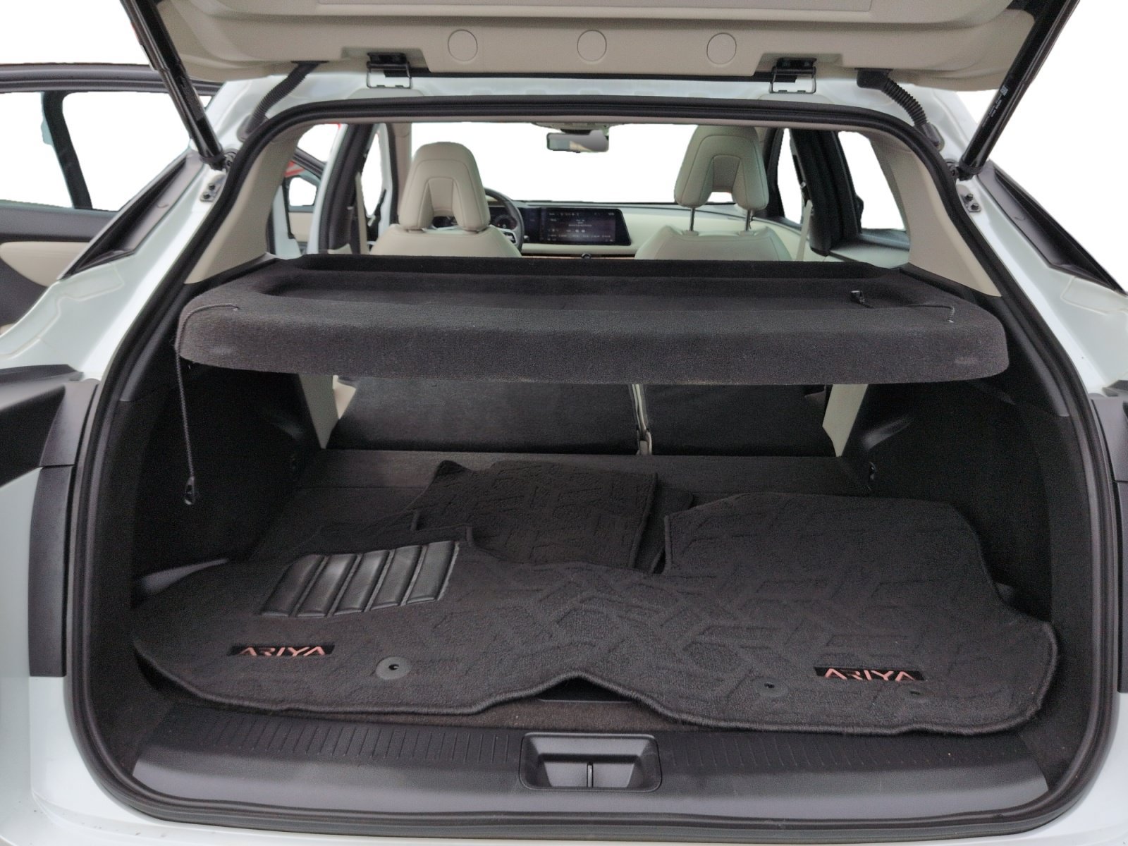 Used 2024 Nissan Ariya AWD image 29