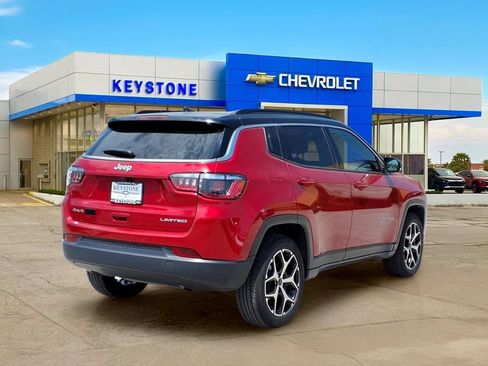 Used 2025 Jeep Compass Limited AWD/4WD image 7