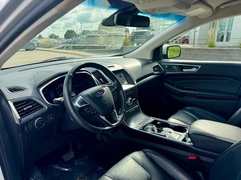 Used 2019 Ford Edge Titanium AWD/4WD image 9