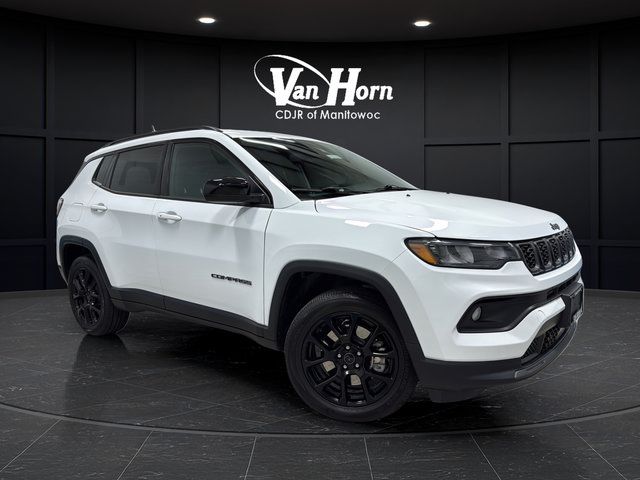 Used 2025 Jeep Compass Latitude w/ Altitude Special Edition AWD/4WD image 1