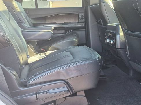 Used 2019 Ford Expedition Limited w/ Special Edition Package AWD/4WD image 29
